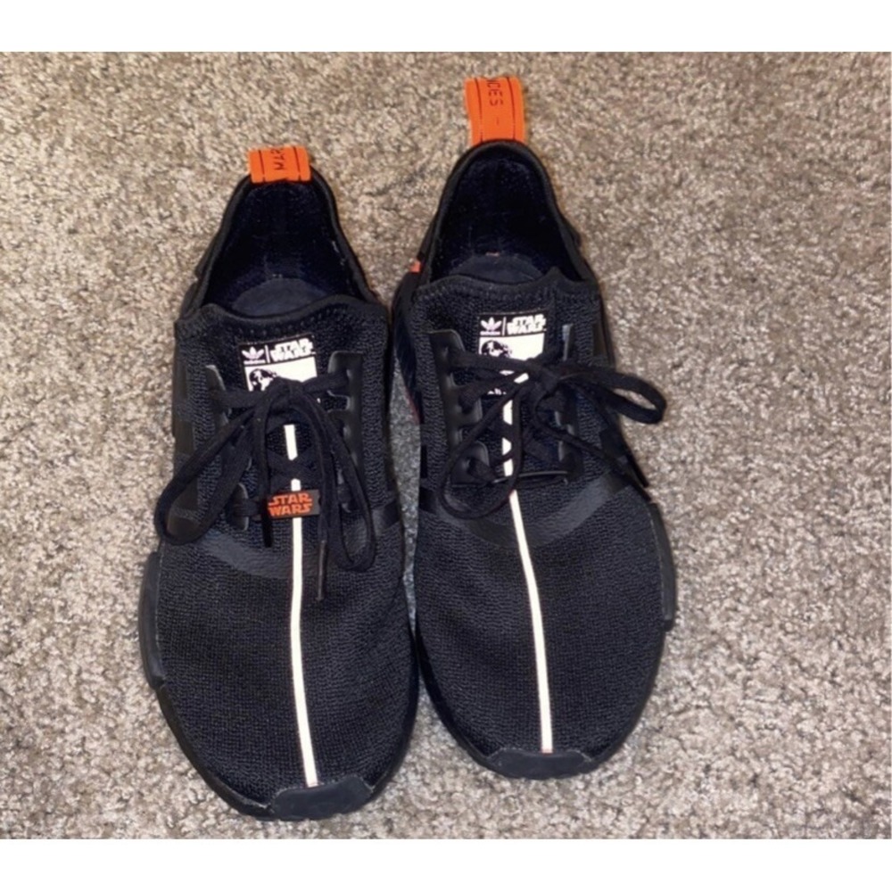 Adidas NMD R1 x Star Wars Darth Vader Size 5Y Rare - Picture 4 of 5